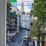 Bright Apt In Montmartre